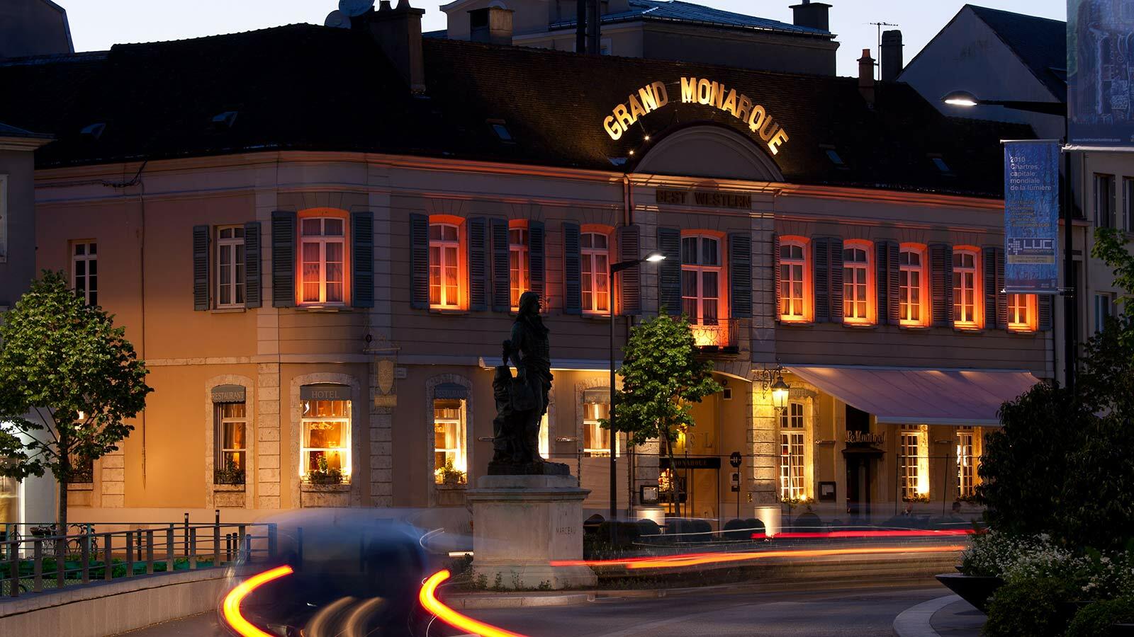 Hotel & Spa Le Grand Monarque, BW Premier Collection Шартр Екстер'єр фото
